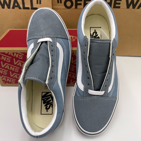 Vans WMNS Old Skool
Color Theory Stormy Weather
VN000D9YRV2 Sneakers s - Picture 10 of 16